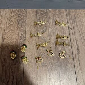 Lot of 12 vintage Christmas ornaments